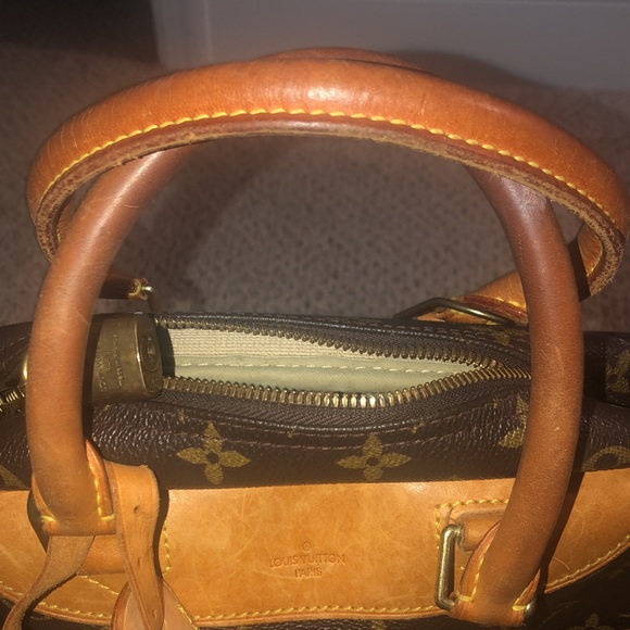 Louis Vuitton Monogram Canvas Deauville (Authentic-Pre Owned) - Picture 11 of 13